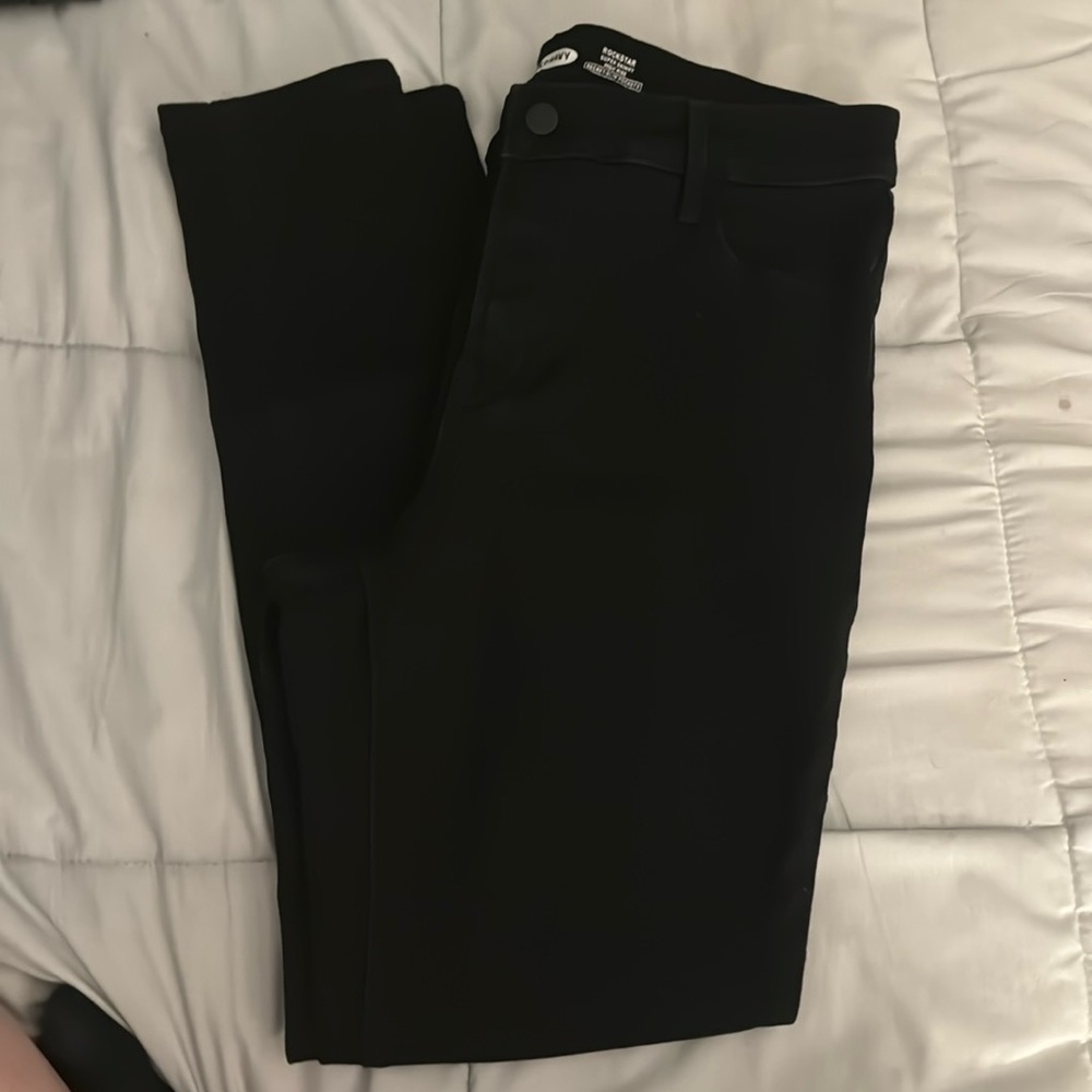 Old Navy Rockstar Super Skinny High Rise - size 12